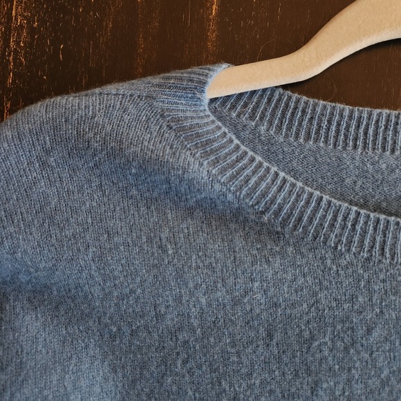 Charter Club 2-Ply 100% Cashmere Sweater Women's S/M Capsule Blue Basic Crew - Picture 3 of 8